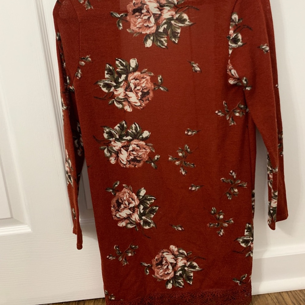 Cardigan - Picture 2 of 3